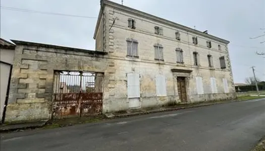 Charentaise de 10 pièces principales