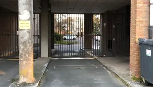 Parking intérieur sécurisé Rue Auber Lille 