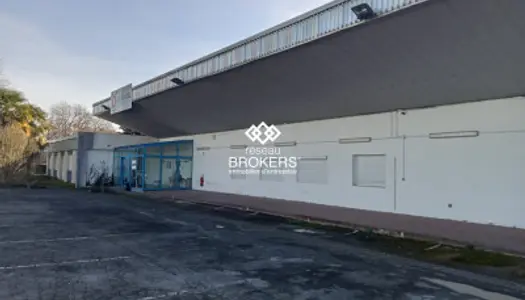 Local commercial 815 m²