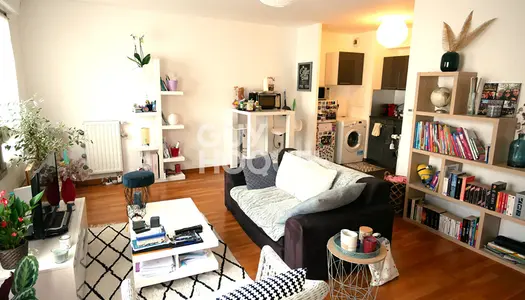 1 min Gare ERMONT-EAUBONNE-Grand appartement 2 pièces de 49m² en EXCELLENT ETAT avec Balcon 5m² +