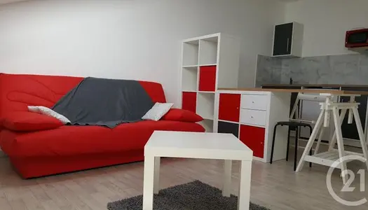 Studio 1 pièce 20 m² 