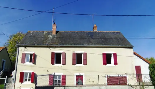 Vente Maison de village 92 m² à Châtillon-en-Bazois 49 000 €