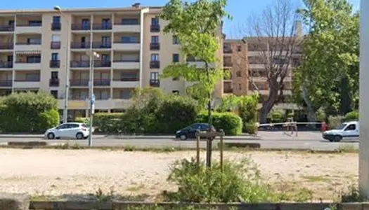 Place de stationnement /parking 