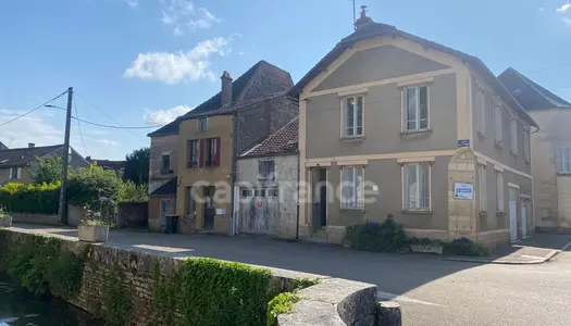 Dpt Yonne (89), à vendre L'ISLE SUR SEREIN maison de 138 m² - 5 chambres