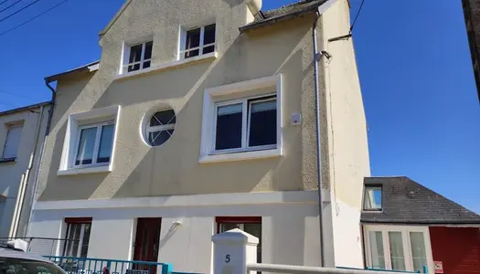 Chambres Meublées dans Maison avec Jardin 