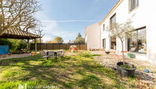 Maison 5 pièces 123m² jardin et piscine