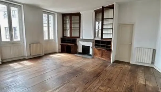 Appartement place saint jean 