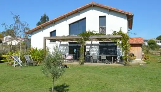 Maison 5 pièces 143m2