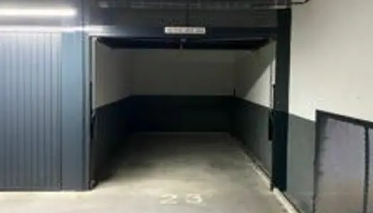 Parking/Garage