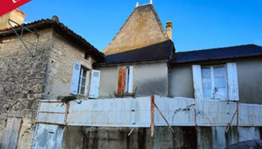Maison à rénover Usson Du Poitou 186 m2
