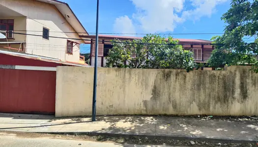 Dpt Guyane (973), à vendre  maison créole T5 de 92,41 m² - Terrain de 368,00 m²  -Cayenne 