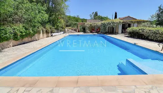 Villa 8 pièces 260 m² 