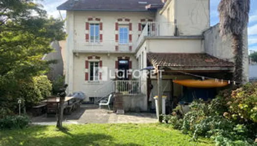 VENTE d'une maison F10 (259 m²) à TARBES