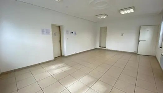 Bureaux 70 m² 