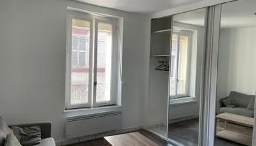 95360 Montmagny - rue Carnot - Appartement de 45 m2 - 3 pièces - 1er étage - Centre-Ville