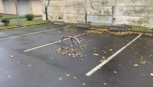 Parking à louer