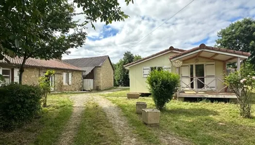 Maison En Pierre A Finir De Renover Avec Mobilhome, Prairie et Dependances 