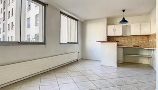 Appartement T2 - 39 m2 - Lyon 