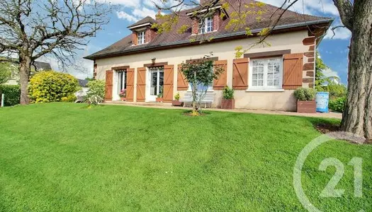 Maison 5 pièces 140 m² 