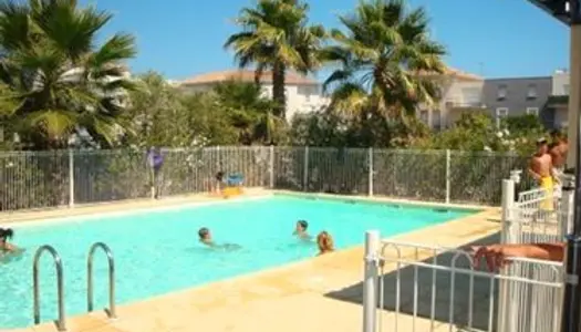 À louer Appartement 2 pièces 42 m² dans résidence avec piscine 