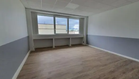 Bureau 204 m² 