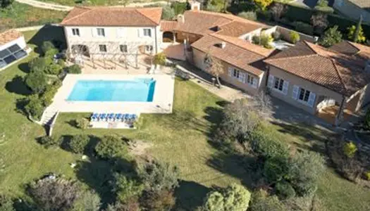 Villa 10 pièces 450 m² 