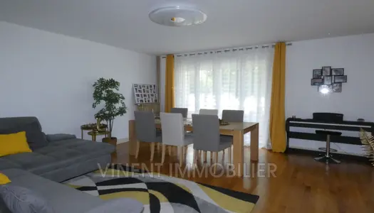 Vente Appartement 185 m² à Montélimar 238 000 €