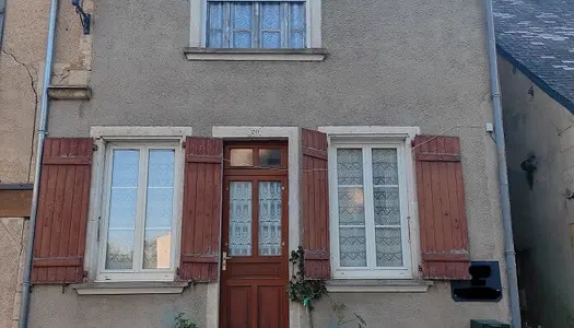 Vente Maison 110 m² à Moulins-Engilbert 49 000 €