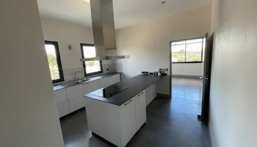 Maison 6 pièces 217 m²