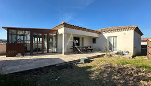 Villa Villeveyrac T7 de 265m² avec piscine