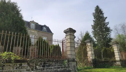 Vosges (88), belle maison de maître