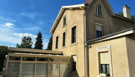 Maison 4 pièces 230 m² 