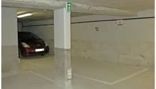 Place parking souterrain RER A CHESSY VAL EUROPE