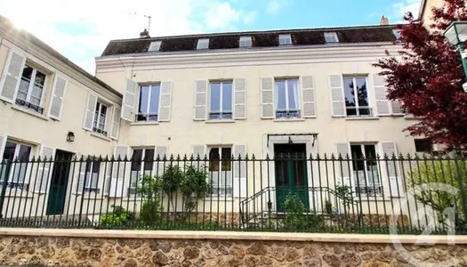 Maison 12 pièces 260 m²