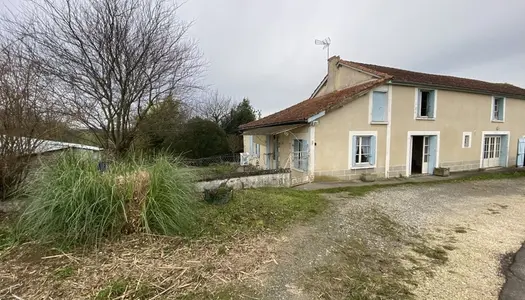 Dpt Charente (16), à vendre TOUVERAC maison 150m²  - Terrain 3000m²