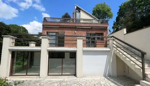 Maison 9 pièces 217 m² 