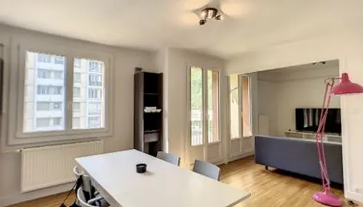 Appartement meublé T3 de 67m2 proche presqu'île de Grenoble 