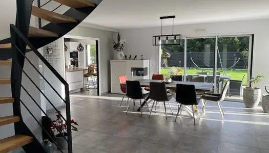 Maison 7 pièces 193 m²