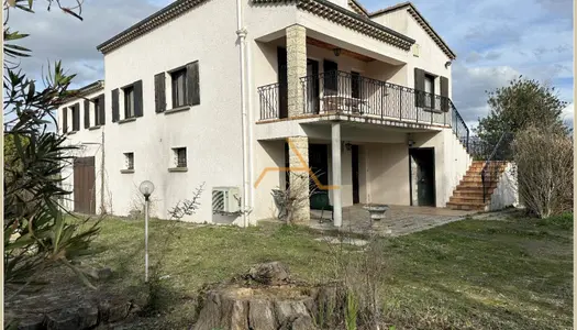 Villa 9 pièces 170 m²