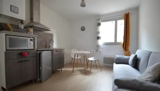 Studio 1 pièce 16 m² 