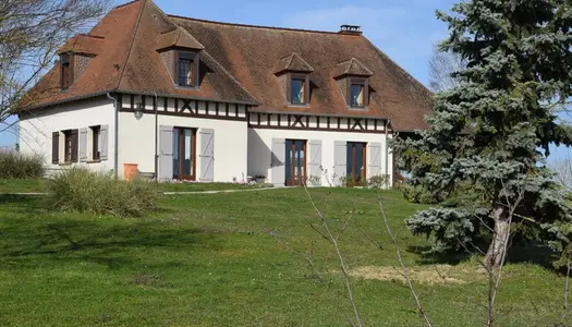 Dpt Aube (10), à vendre  maison P5 de 171 m² - Terrain de 3 746,00 m²