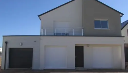 Maison etage de 3 chambres avec garage