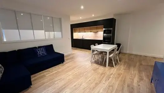 À louer appartement 3 pièces meublé- 77m2-2790CC- Paris V 