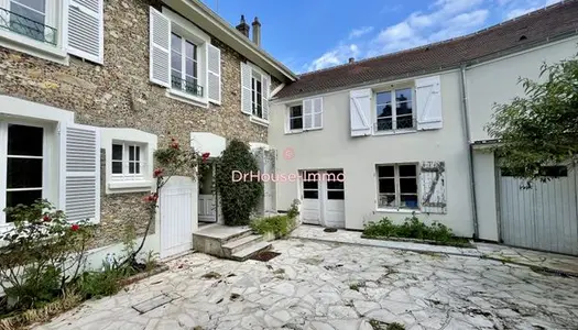 Maison 11 pièces 221 m² 