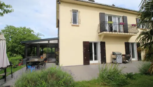 Maison 6 pièces 140 m² 