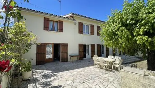 Maison 6 pièces de 225m² 