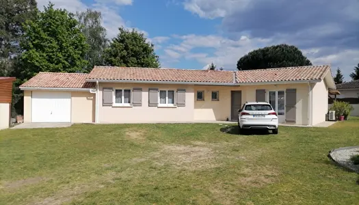 A louer Maison Saint Pierre Du Mont, 4 chambres, de plain-pied, garage et jardin