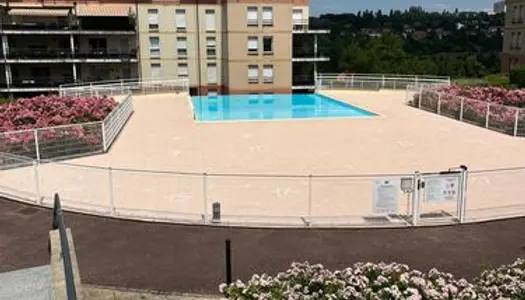 Loue appartement 32 m2 avec piscine et jardin privatif 