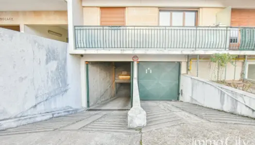 Parking/box 10 m² 