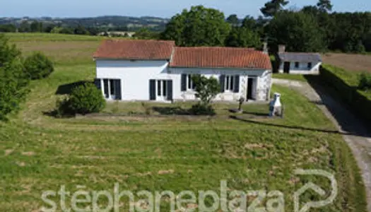 Maison dans un cadre nature. 